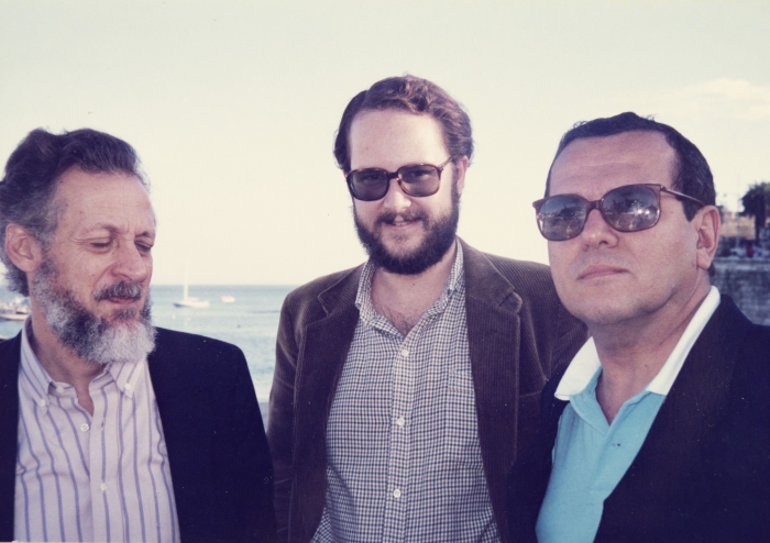 <a href="/galeria/alberto-da-costa-e-silva-com-marcos-vilaca-e-joao-conde-em-lisboa-1988">veja mais detalhes</a>